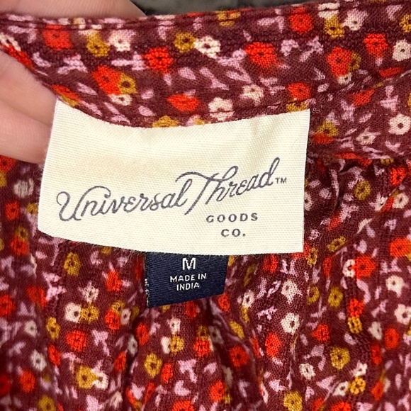 Universal Thread Floral Pattern Shirt Size Medium - Picture 4 of 8